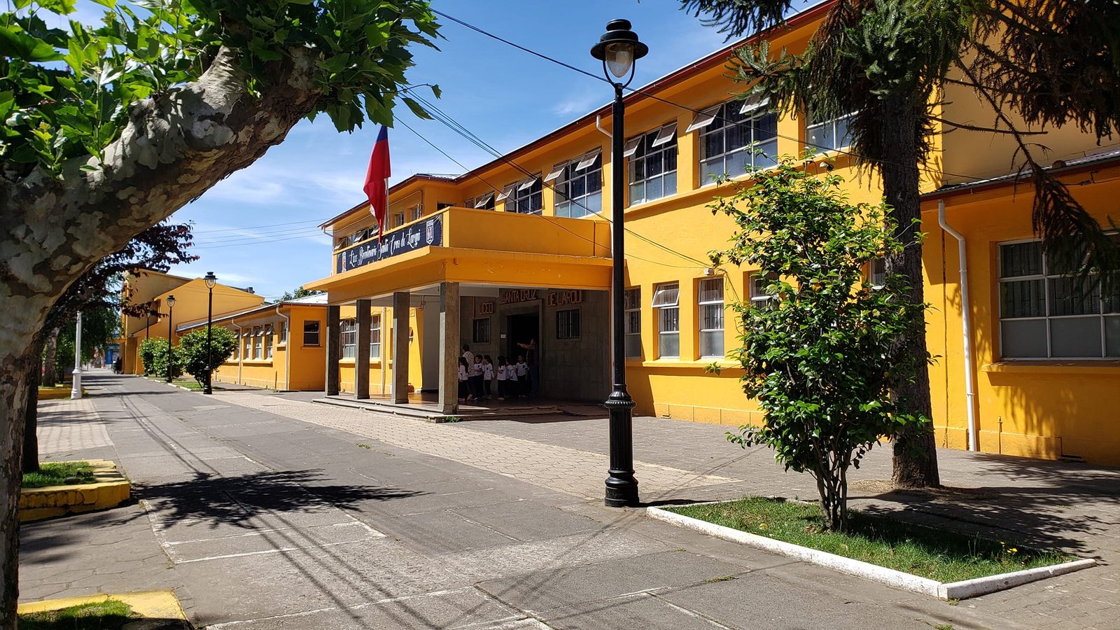 Estudiantes aprendiendo